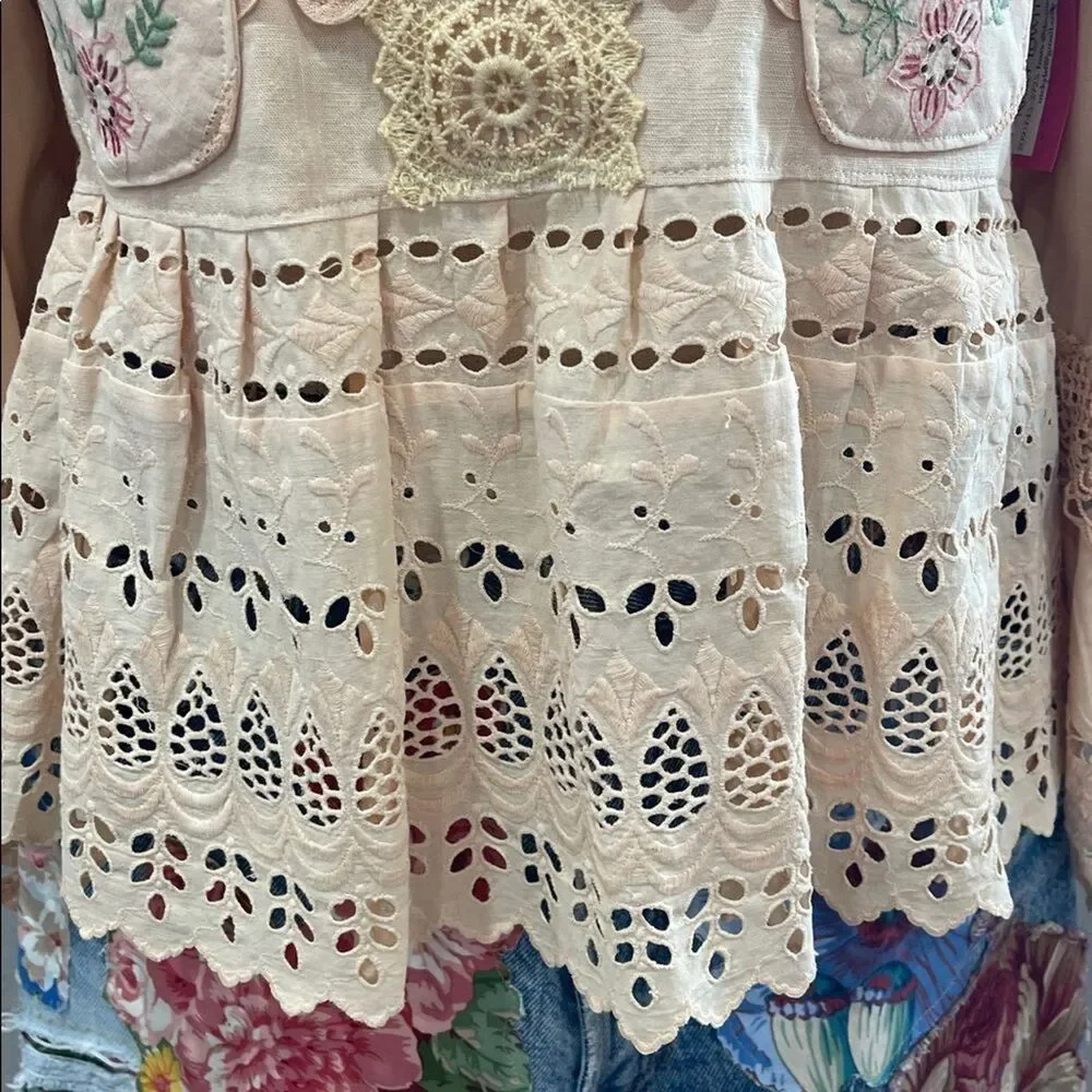 Upcycled tan boho peplum top peplum made from vintage linens & lace, size M - Picture 8 of 9